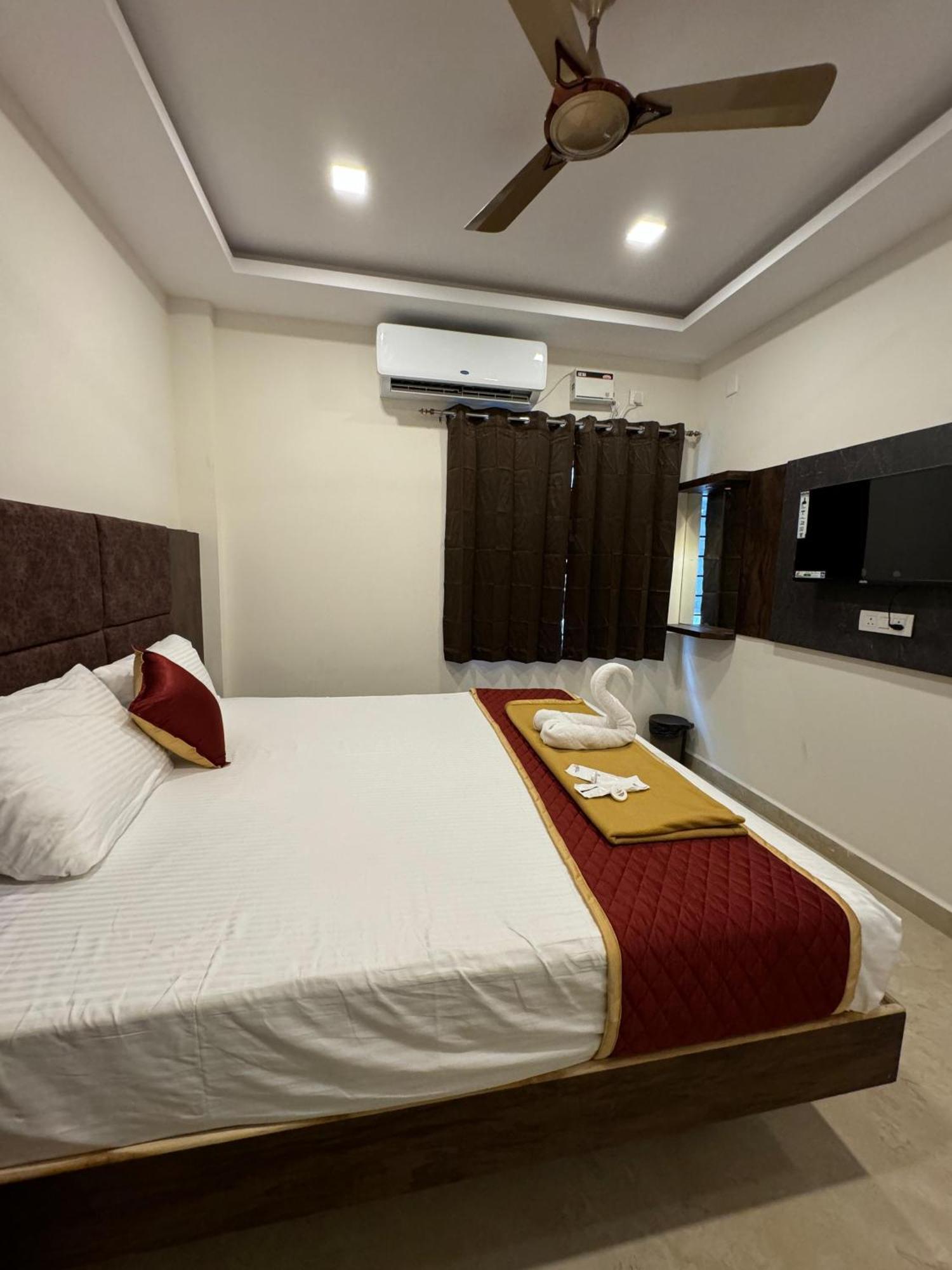 Arudra Residency Hotel Tiruvannamalai Exterior photo
